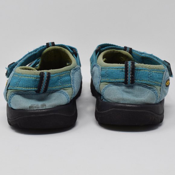 Keen Sandal Big Kid Size 3 Waterproof Hiking Shoes Summer Play Beach Fun Travel - Picture 7 of 8